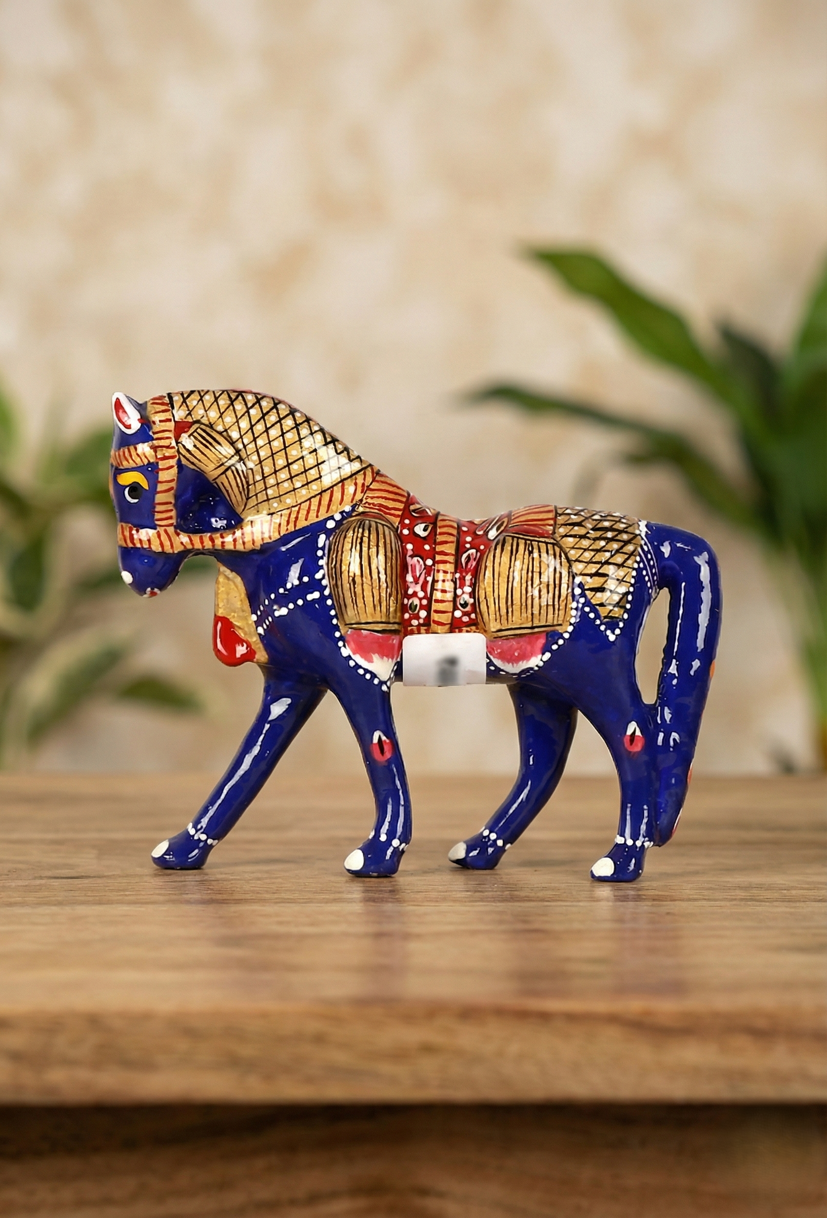 Royal Gold Saddle