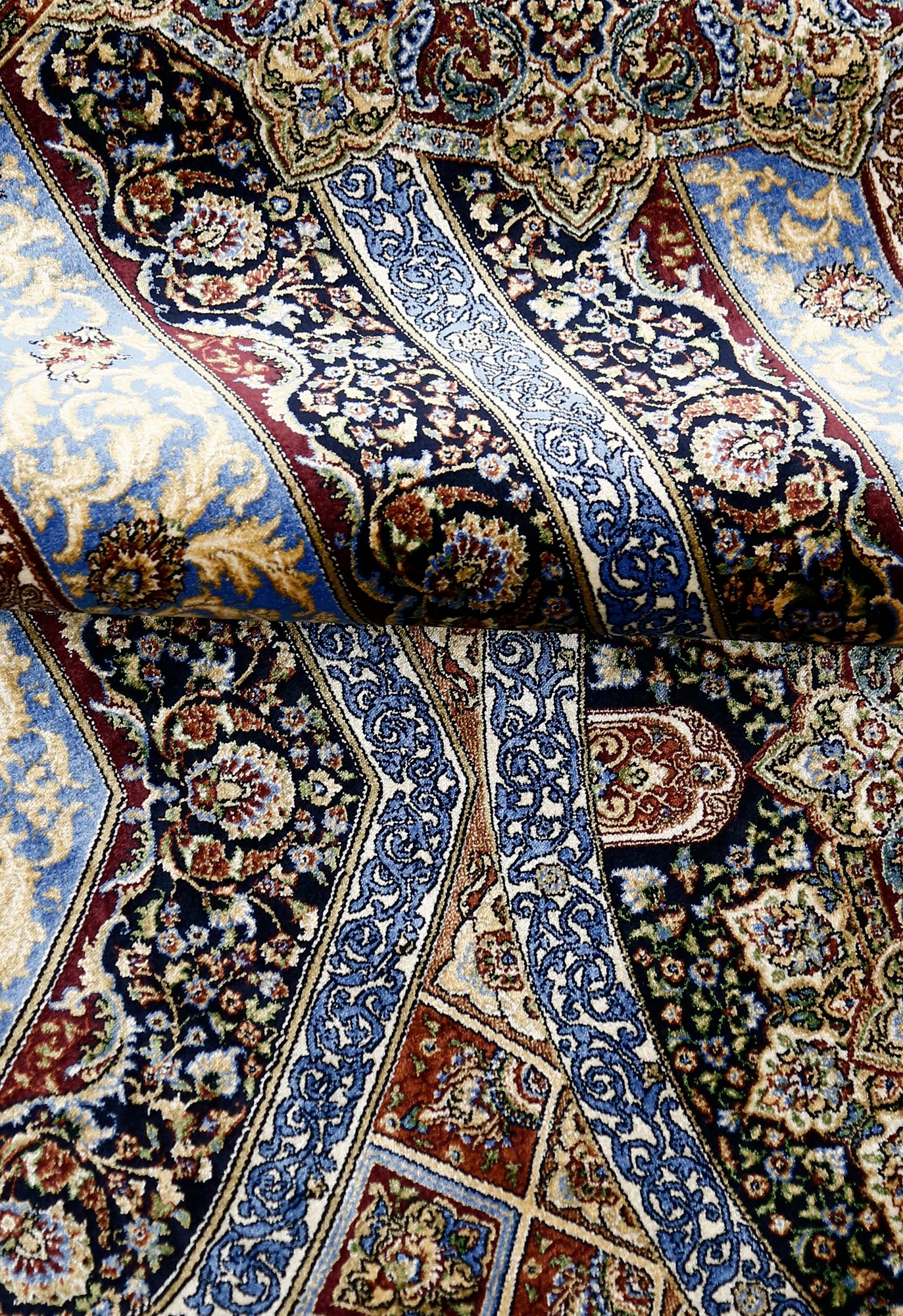 Royal Arch Medallion Rug