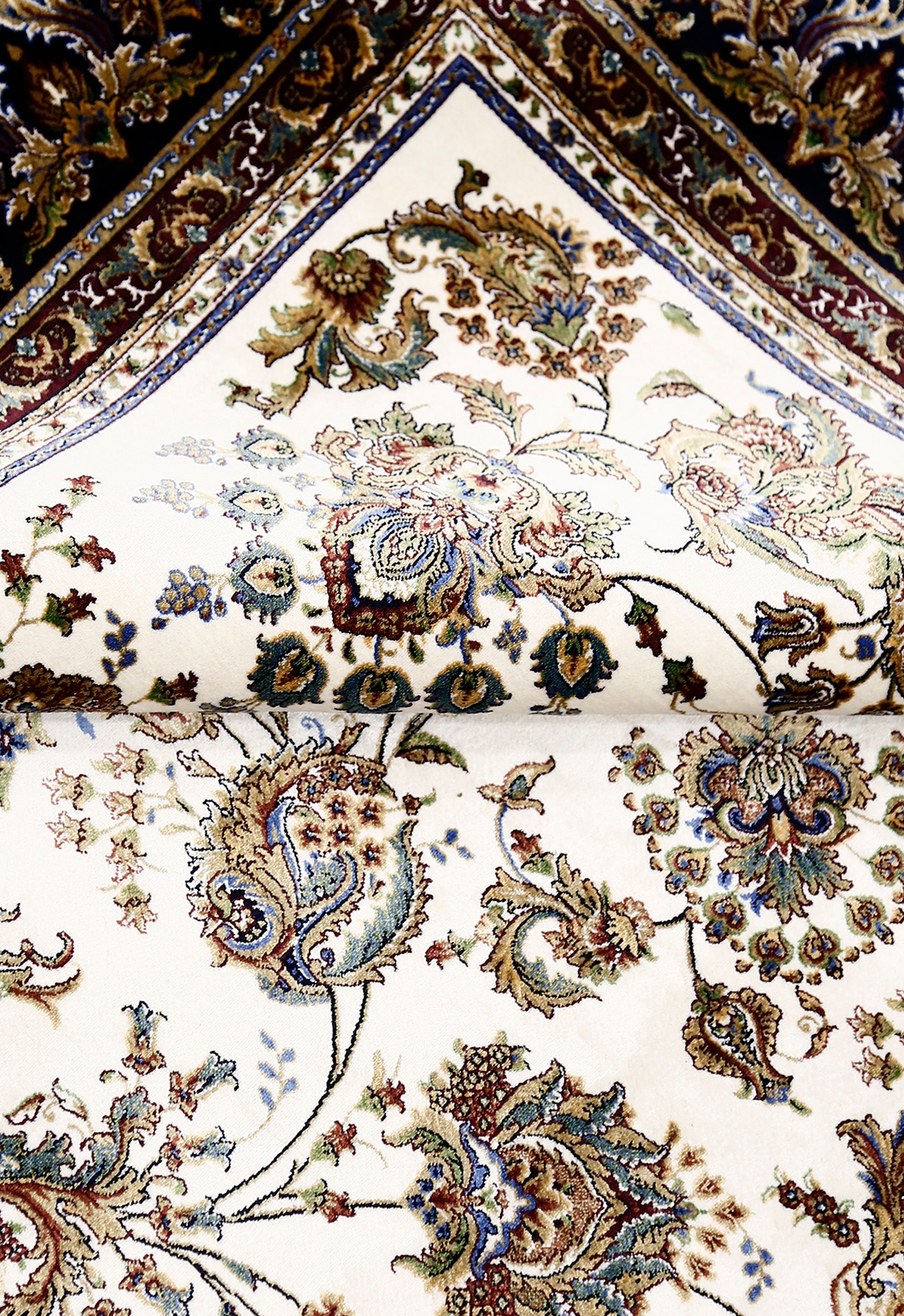 Cream Black Classic Rug