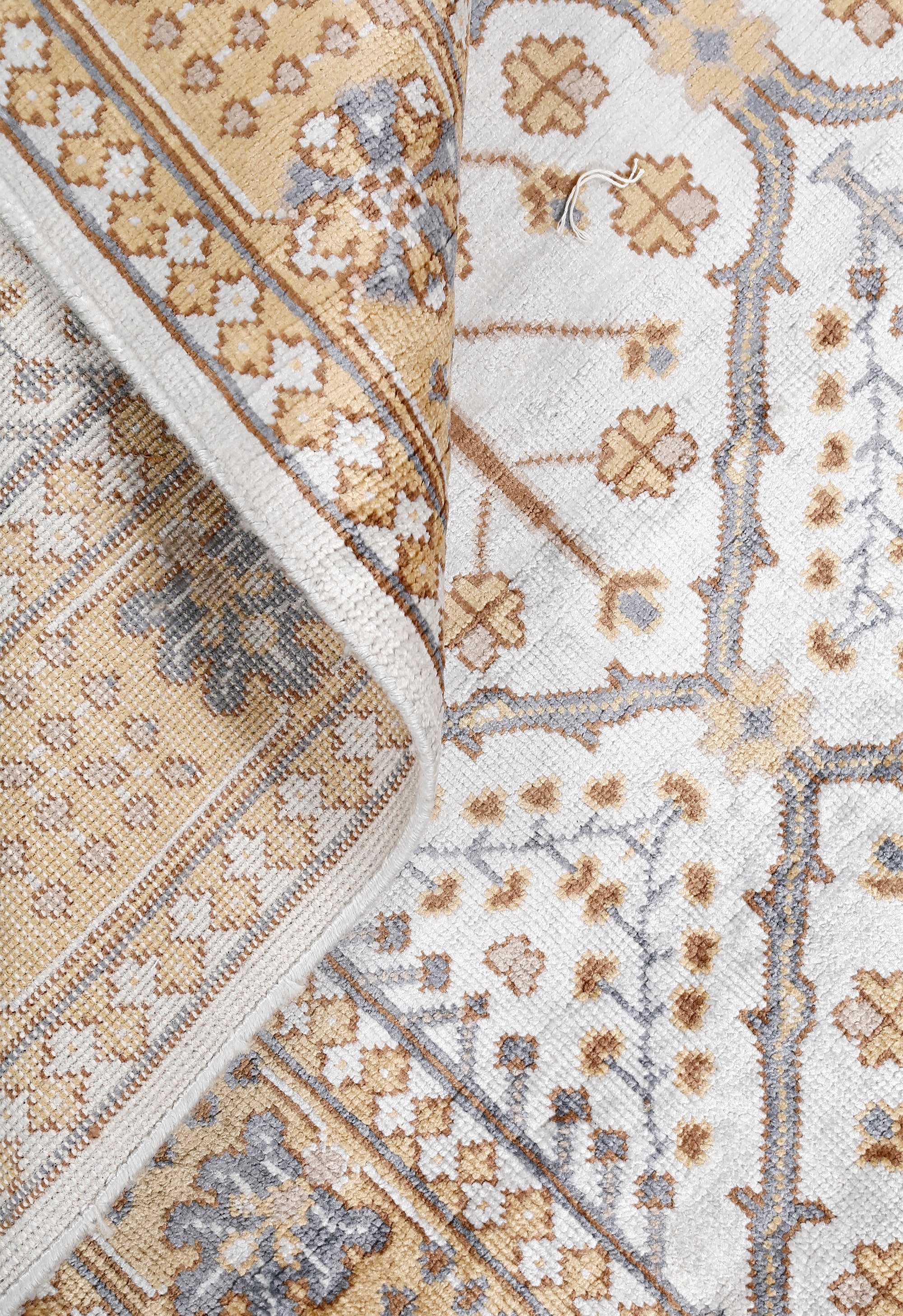 Ivory Lattice