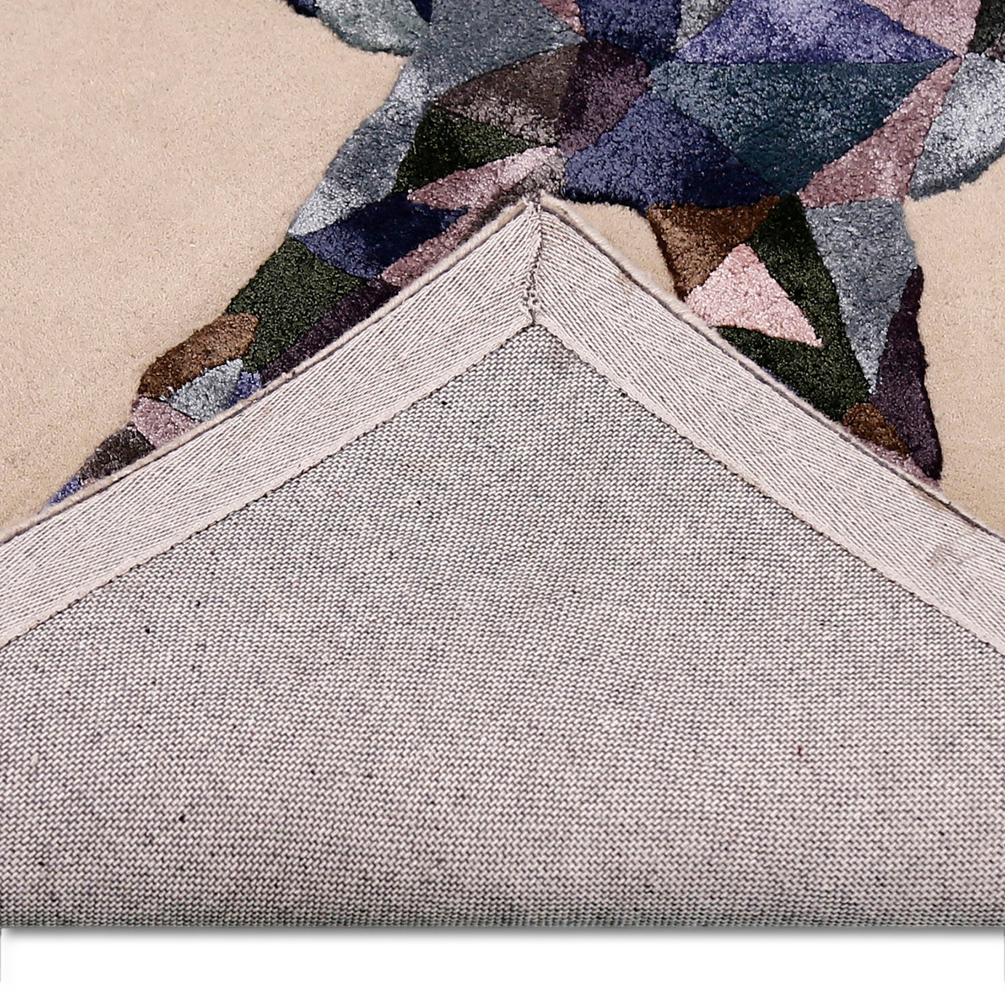 Geometric Horse Hand Tufted Wool Viscose Wall Rug