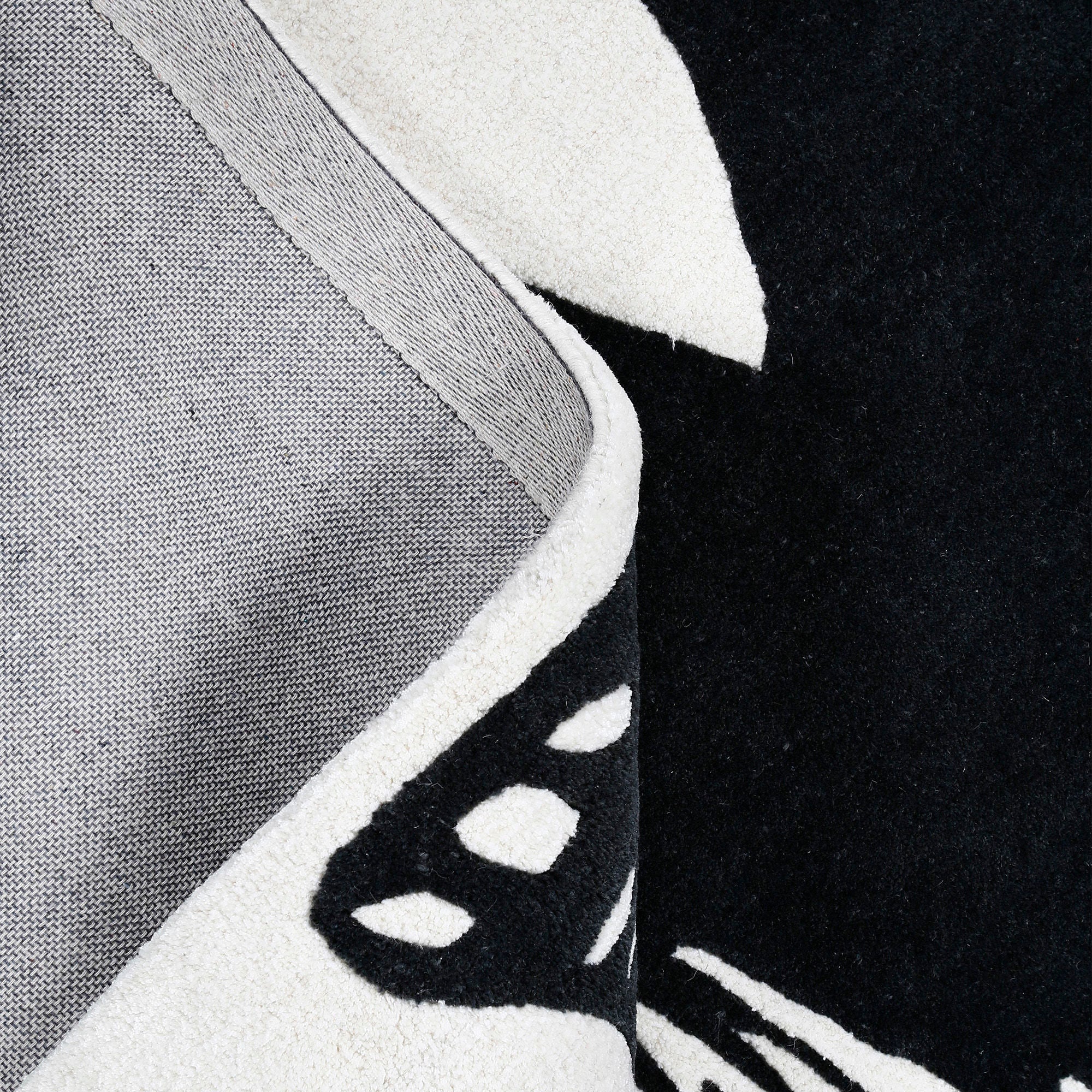 Black and White Elephant Hand Tufted Wool Wall Rug