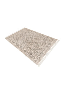 Pearl Mist Medallion