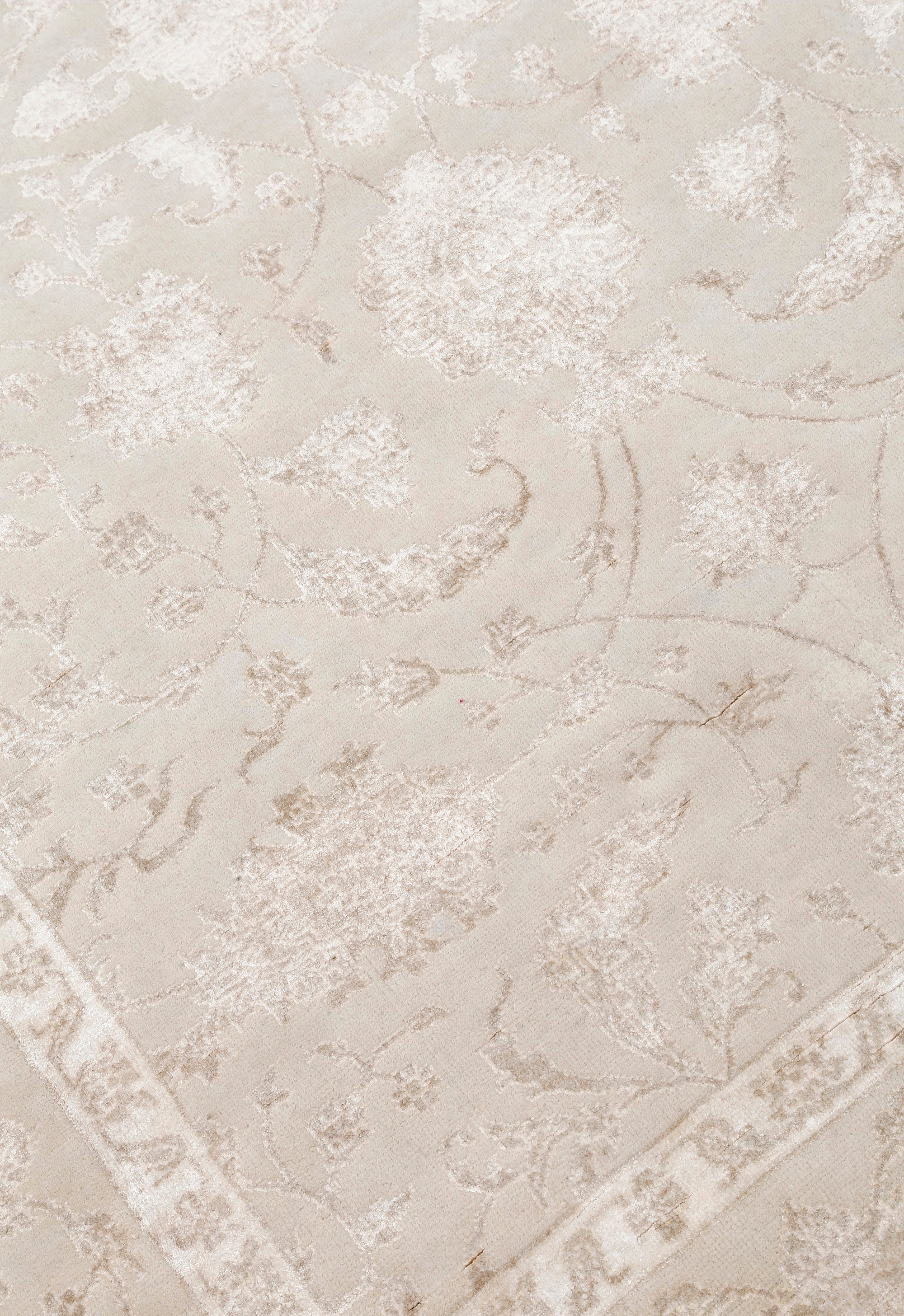 Pearl Scroll