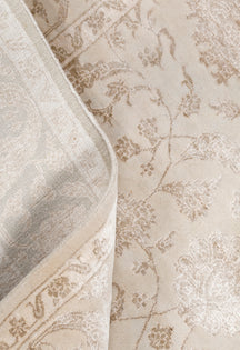 Pearl Scroll
