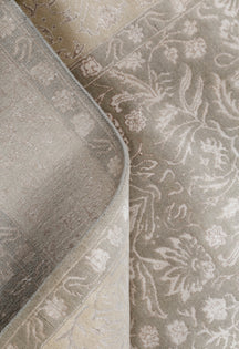 Champagne Scroll