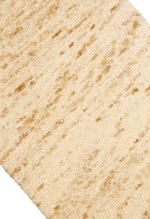 Wheat Glow Runner