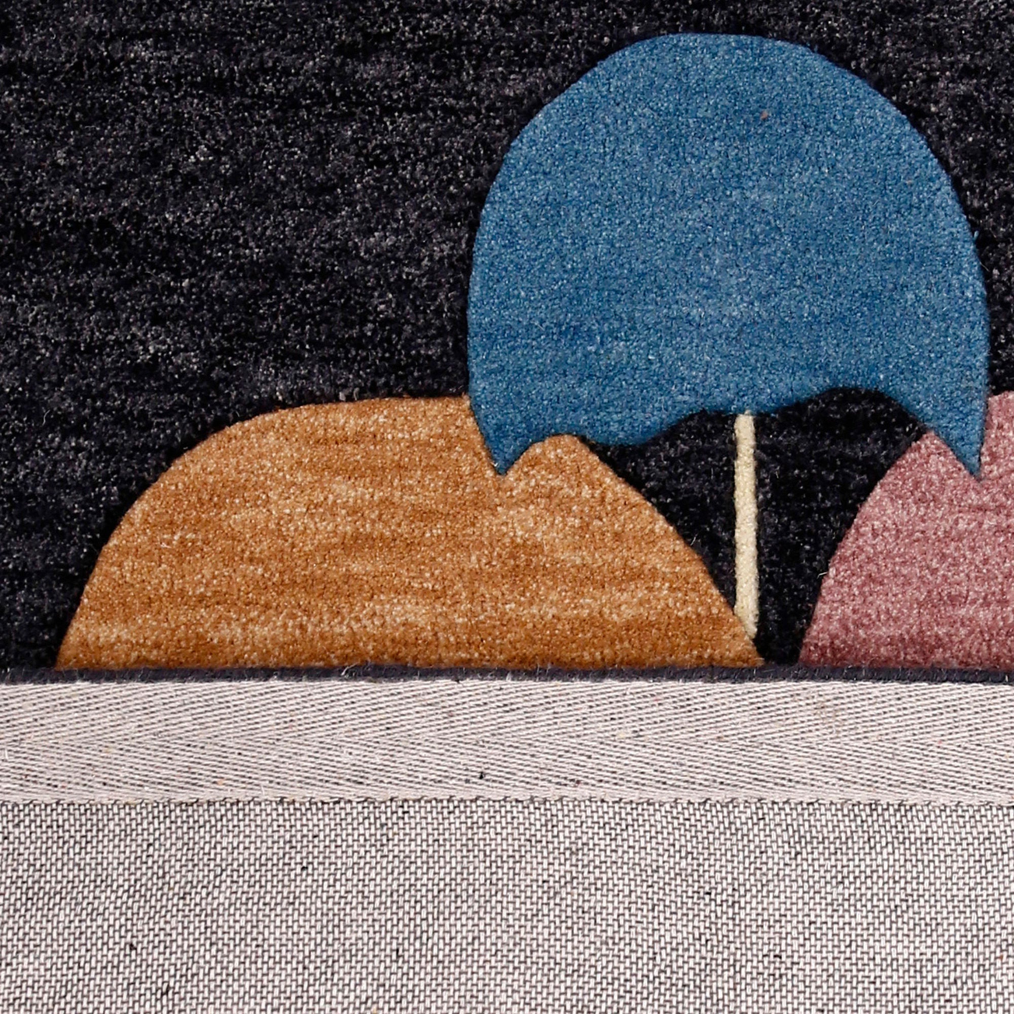 Pastel Umbrella Canopy Hand Tufted Wool Wall Rug