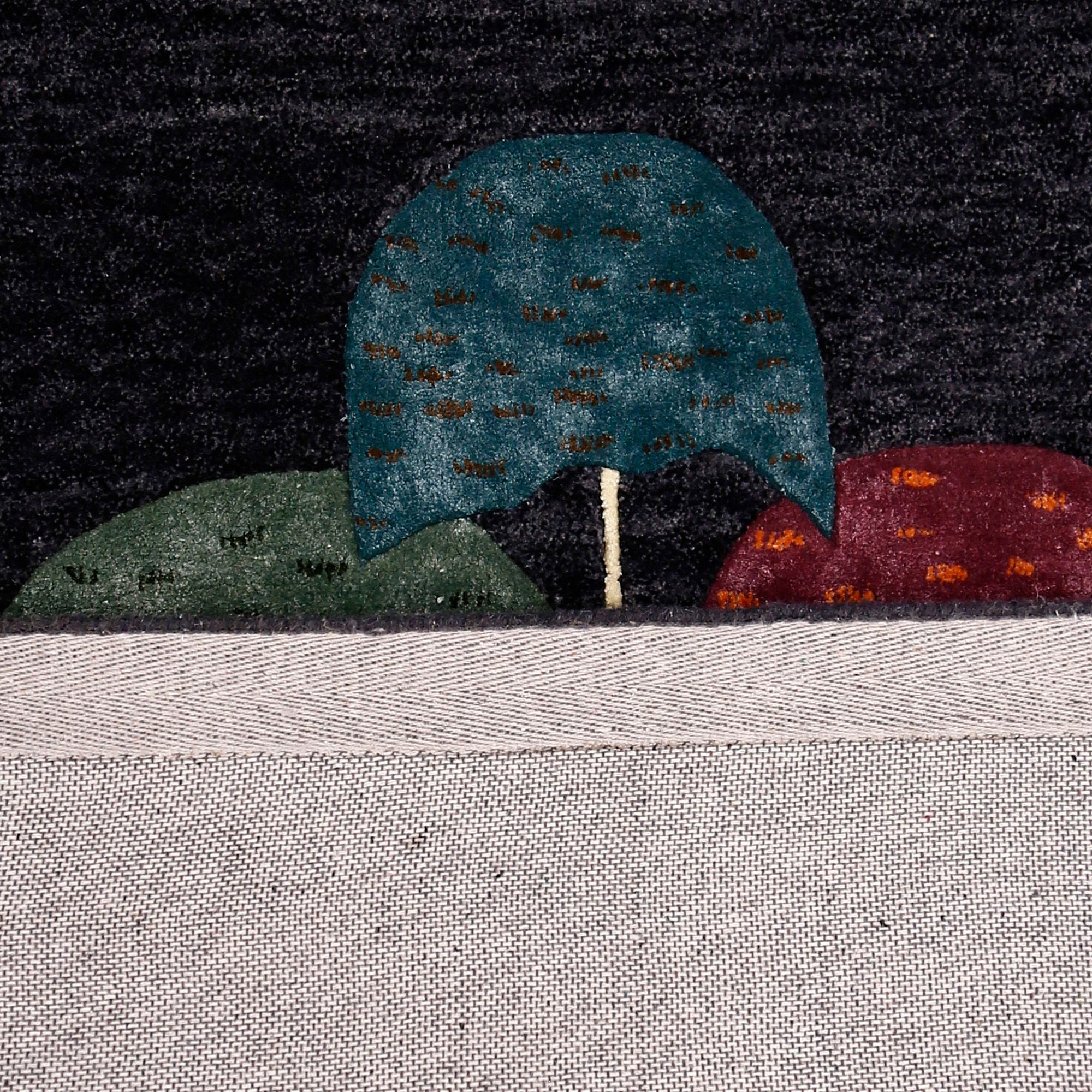 Colorful Umbrella Cluster Hand Tufted Wool Viscose Wall Rug