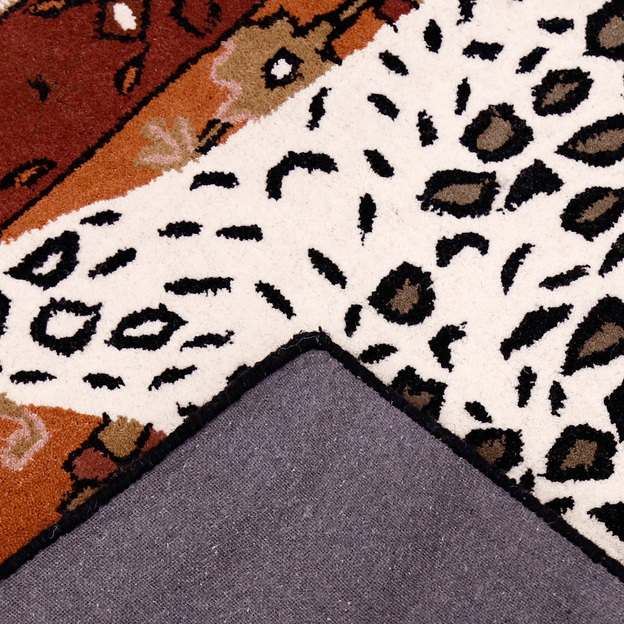 Snow Leopard Pelt Hand Tufted Wool Wall Rug