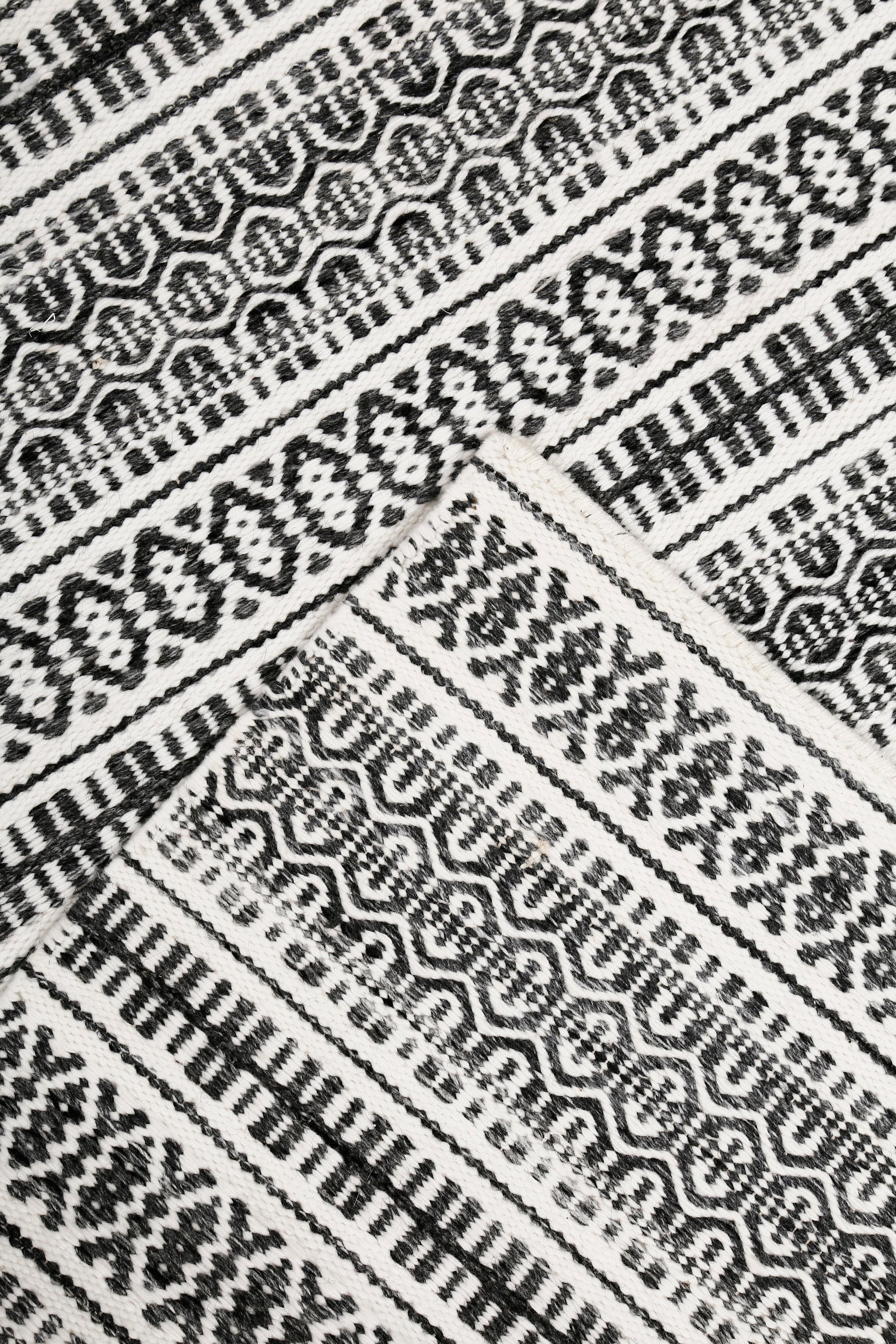 Khushi-Living-Rugs-Carpet-Durrie