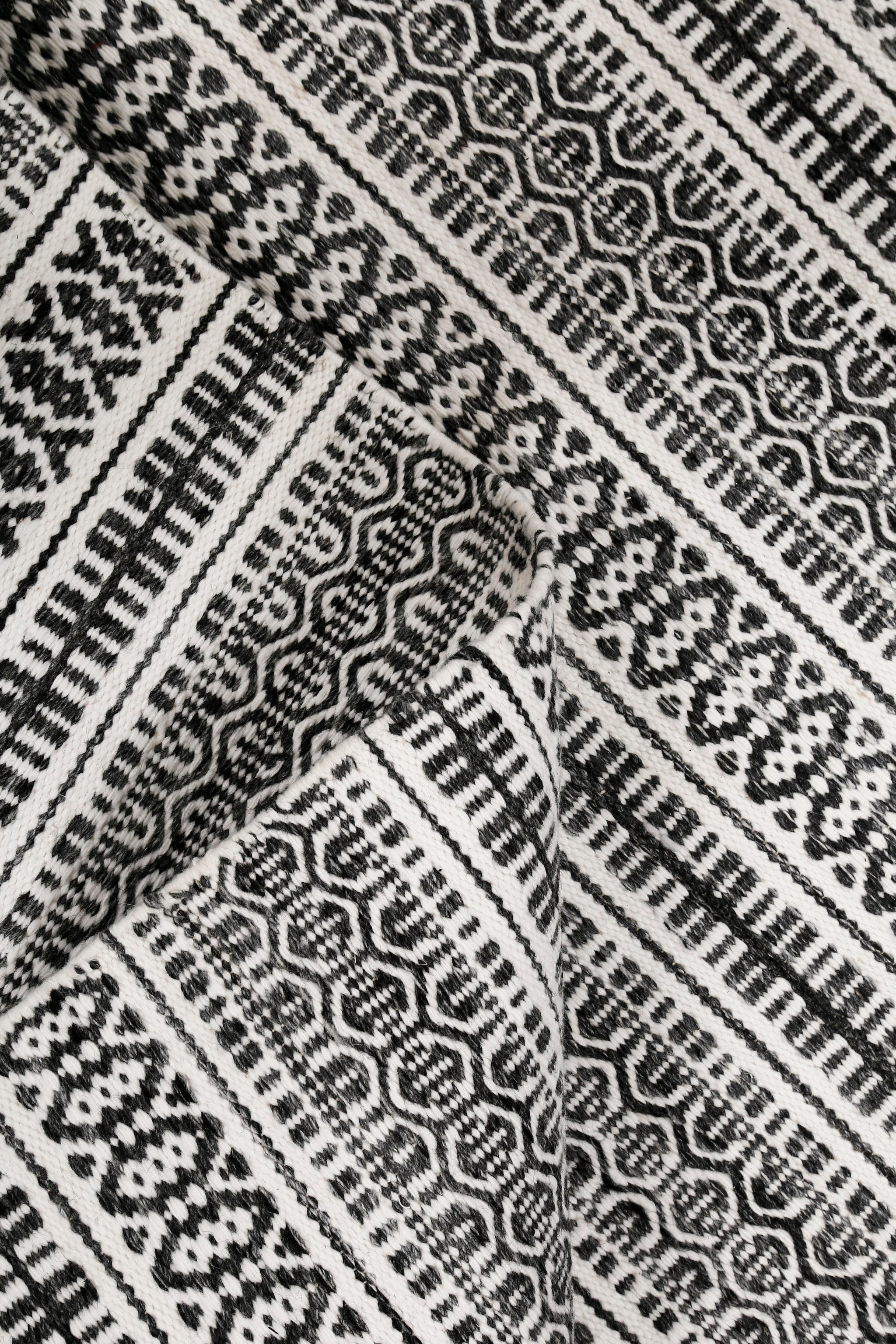 Khushi-Living-Rugs-Carpet-Durrie