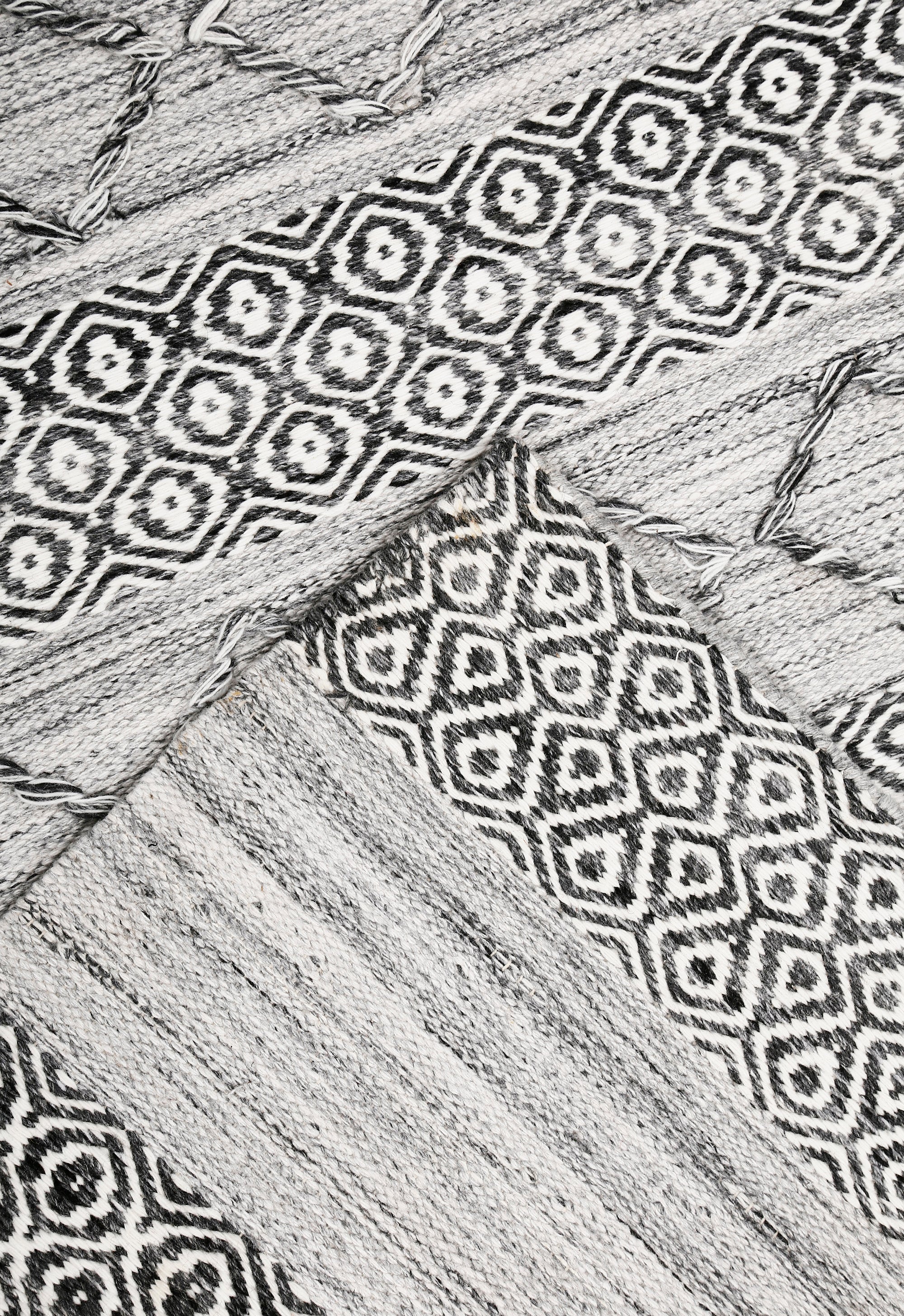 Khushi-Living-Rugs-Carpet-Durrie