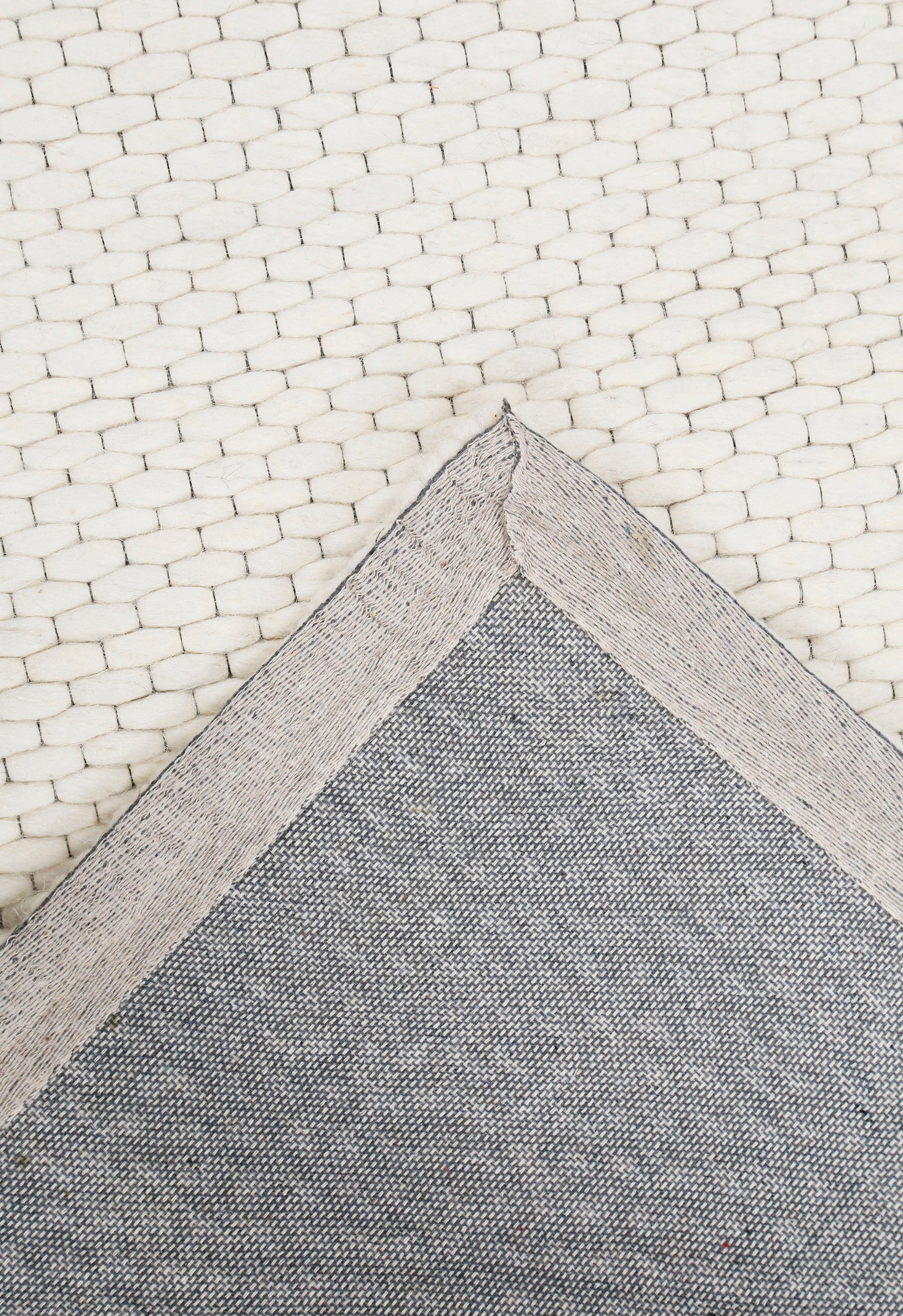 Snow Pebble Plain Dhurrie