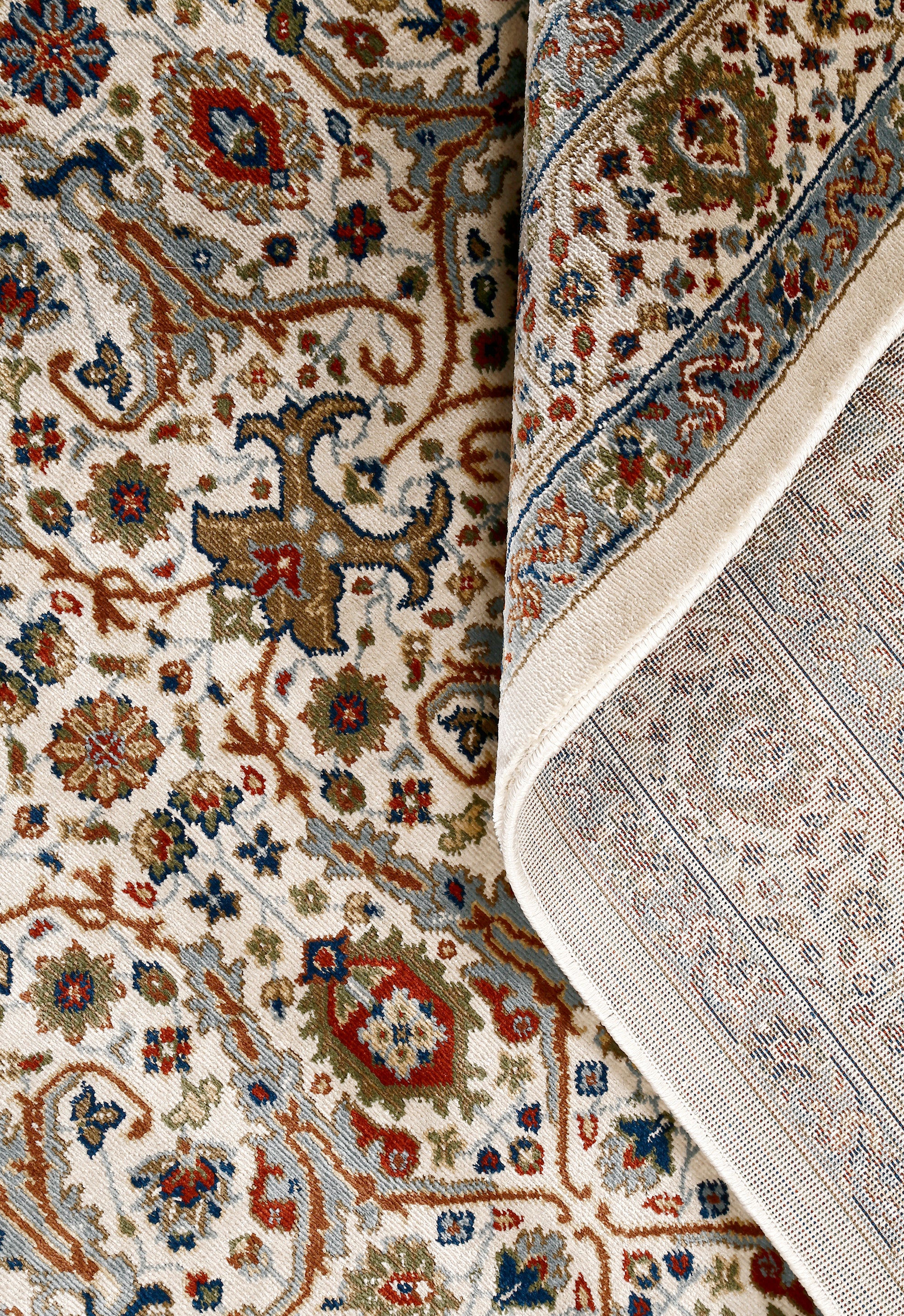 Elegant Floral Rug