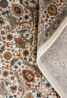 Elegant Floral Rug