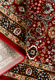 Classic Red Floral Rug