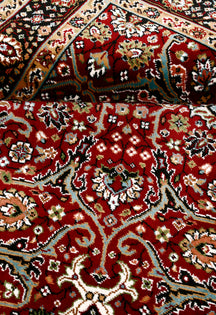 Classic Red Floral Rug
