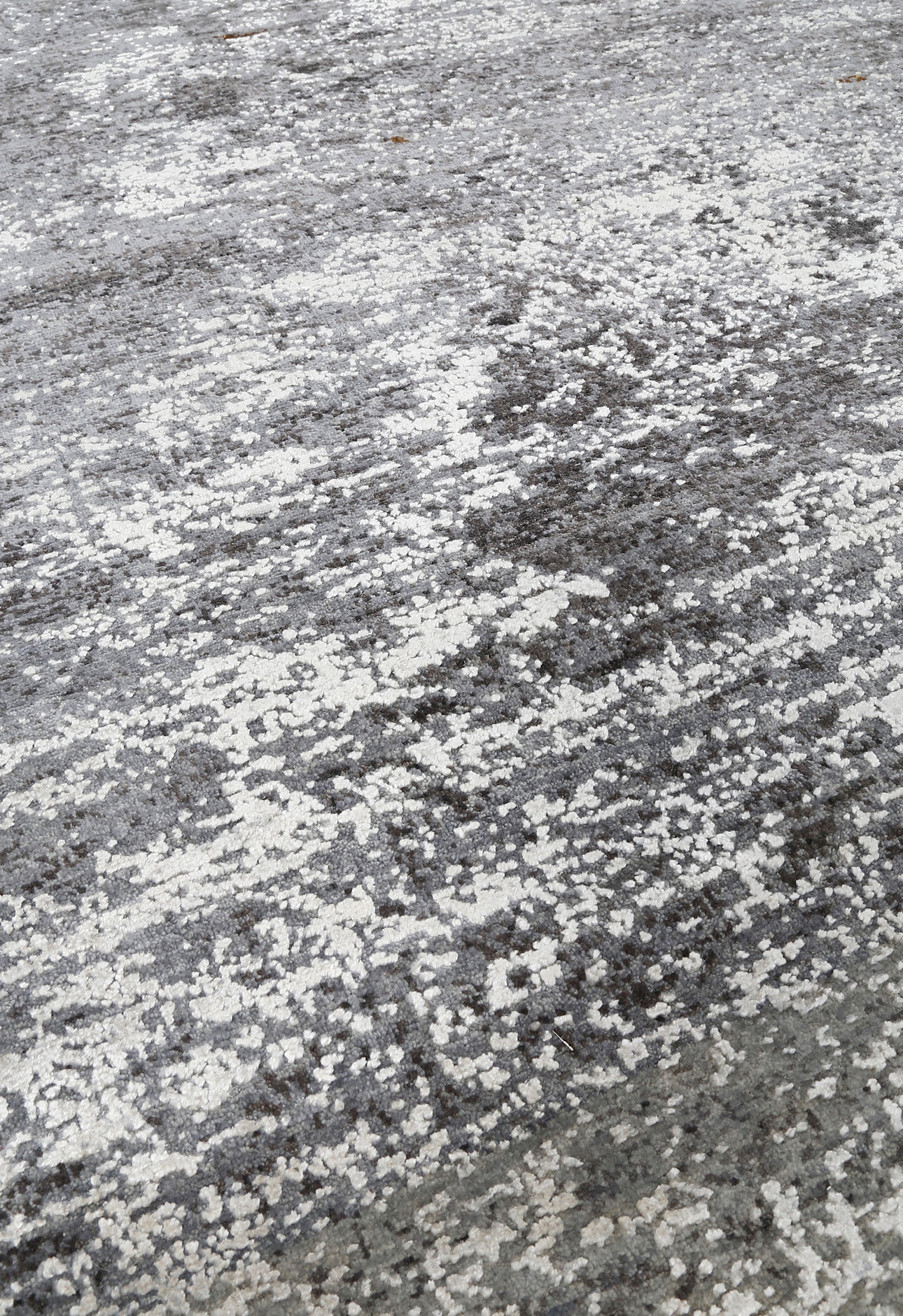 Silver Ember Rug
